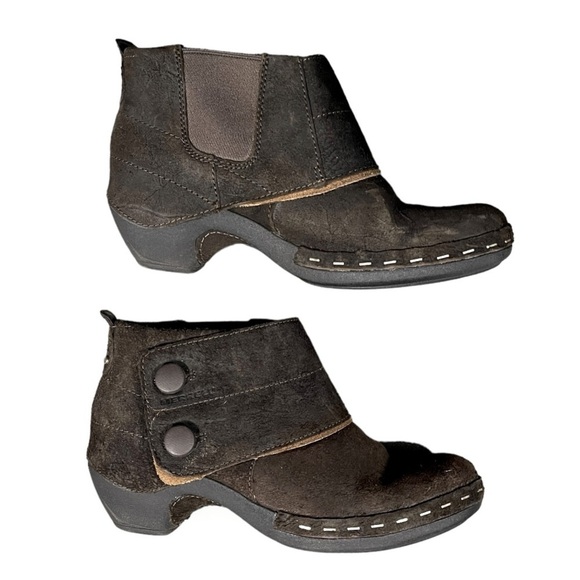 Merrell Luxe Brown Suede Leather Ankle Booties | Double Button Slip-On | Size 9 - Picture 3 of 12